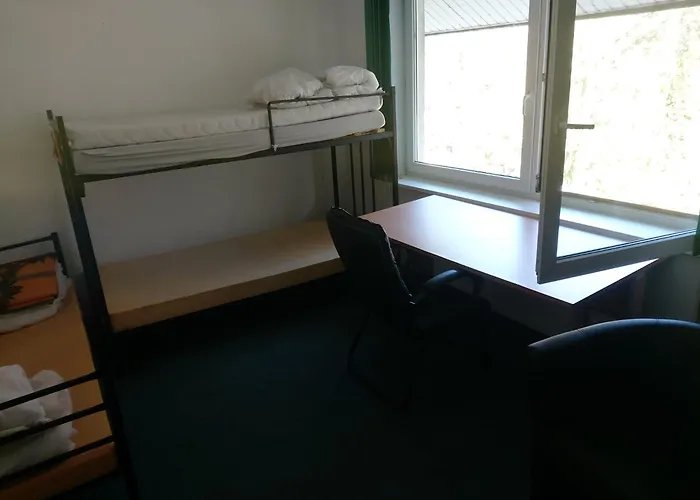 Wawer Hom Jelenia 4 A Wawer Auberge de jeunesse Varsovie